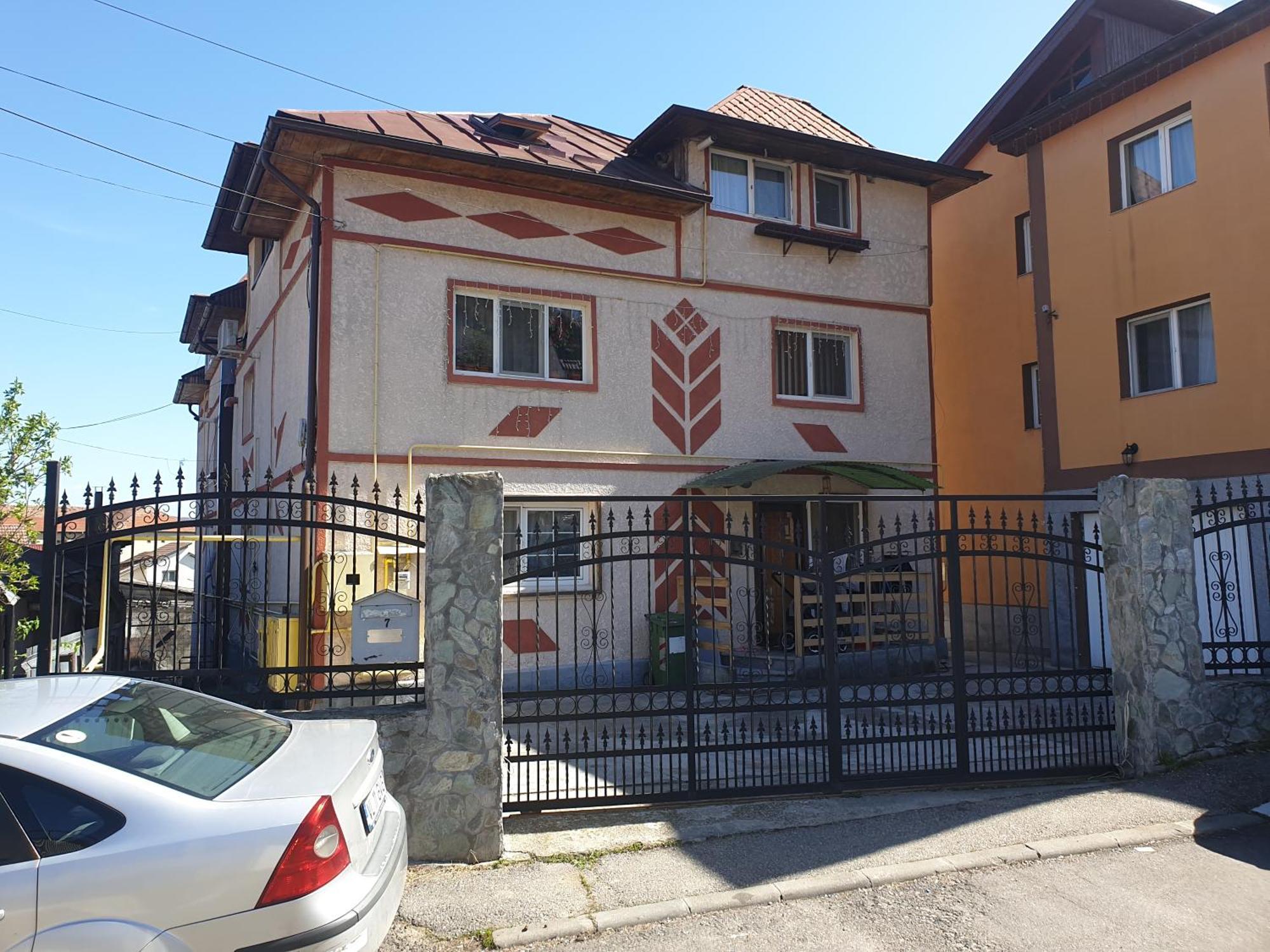 Apartament Mansarda Venus Râmnicu Vâlcea 外观 照片